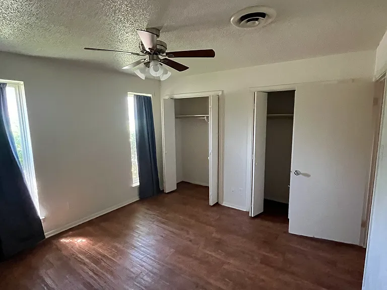 705 Michael Ln — Photo 5