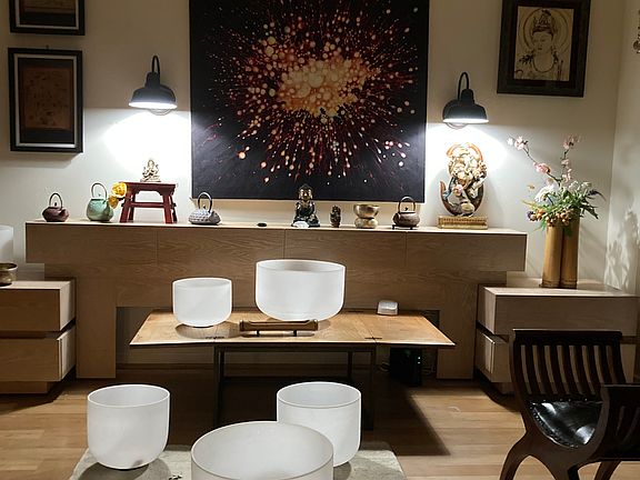 Crystal bowl/sound/healing room