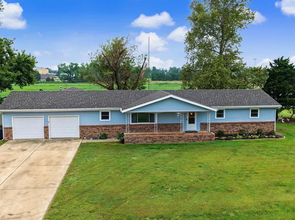 116 Sunset Ln, Tescott, KS 67484