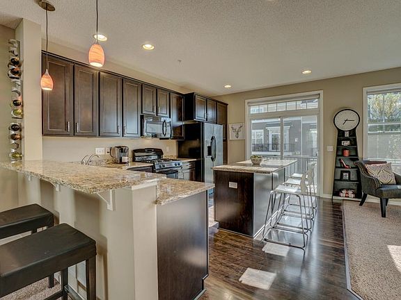 5th image of 11330 Sand Castle Dr Unit B
