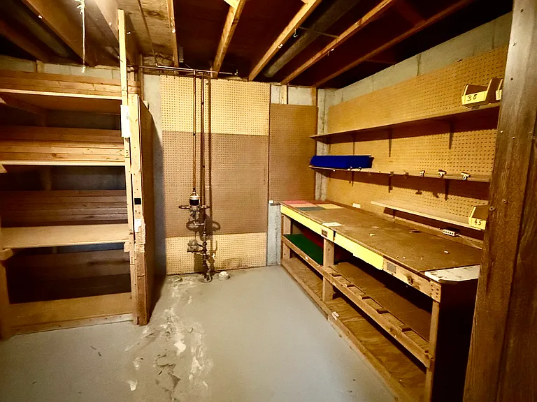 2315 N Claremont Dr — Photo 23
