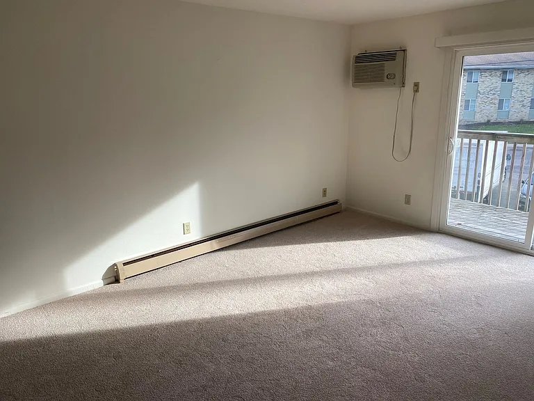 2114 Allen Blvd — Photo 5