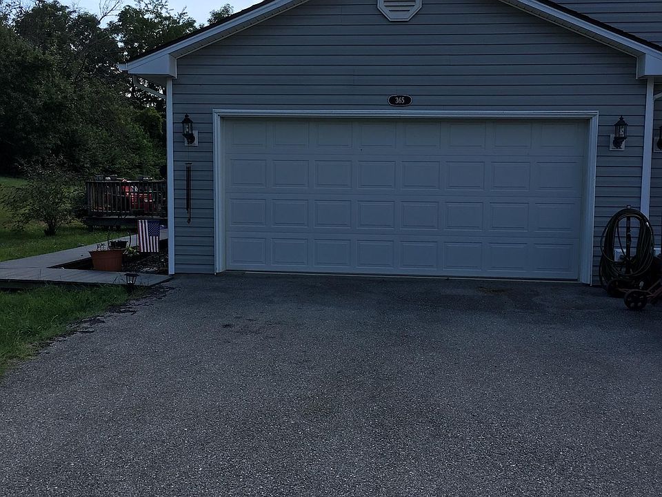 1st image of 365 Miller St