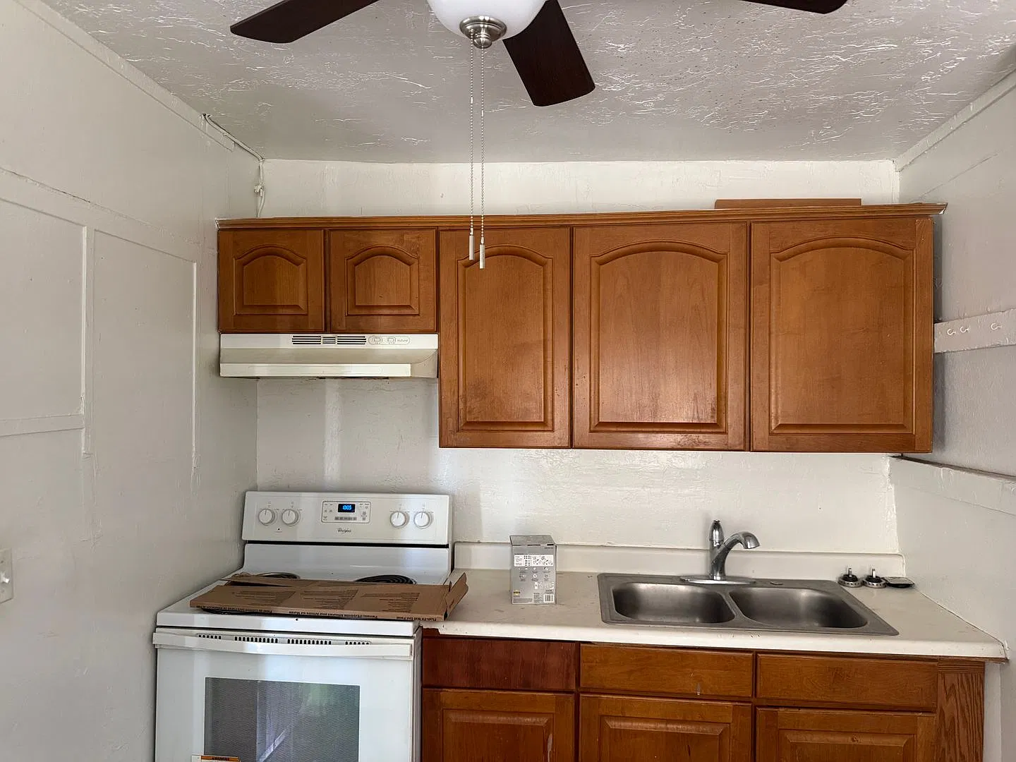 Phoenix 1 Bedroom Unit — Photo 2