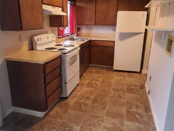5th image of 1500 23rd Ct SE #2