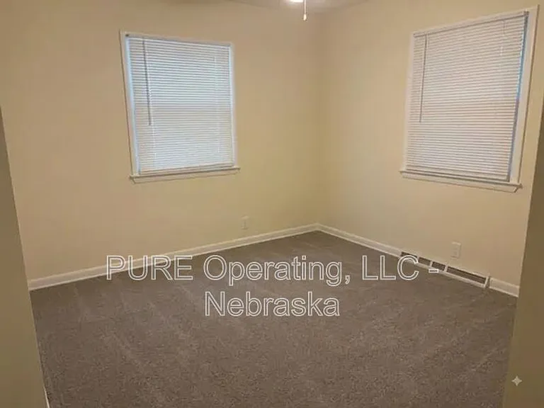 3607 Ernst St — Photo 13