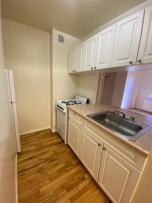 Rented by Heller Organization | media 19