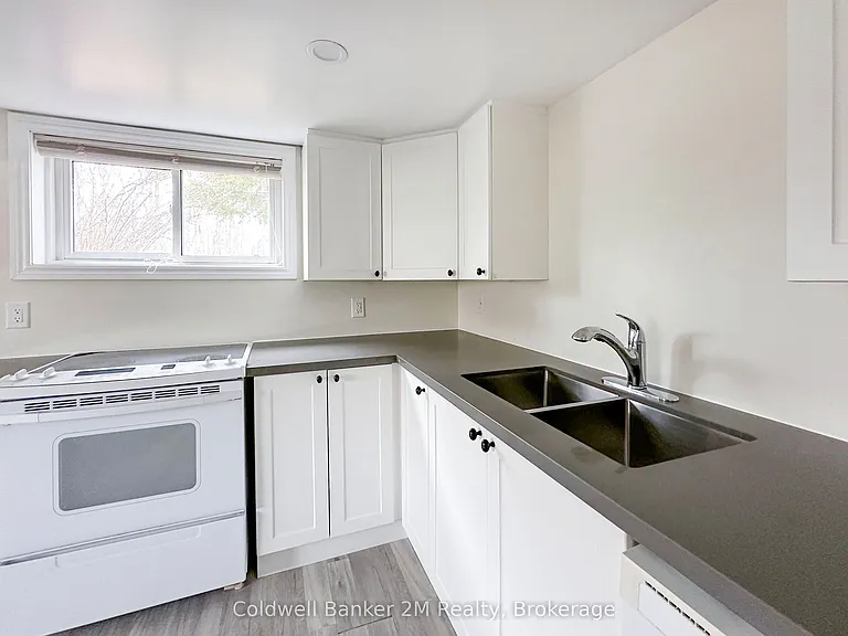 297 Admiral Rd — Photo 4