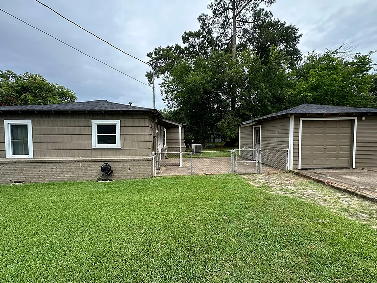 2521 Sunnybrook Dr — Photo 26
