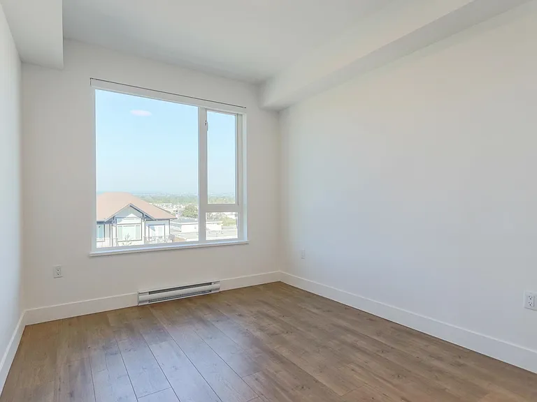 17783 56a Ave #411 — Photo 5