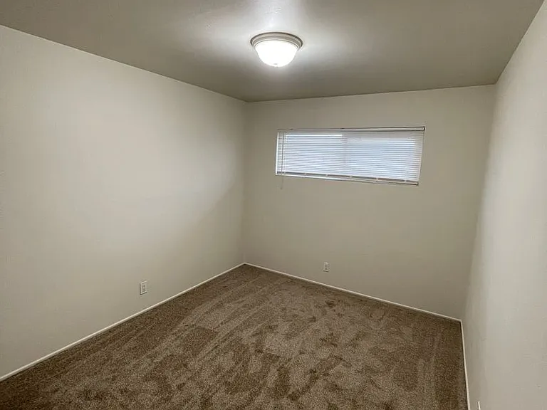 1415 South B Street — Photo 5