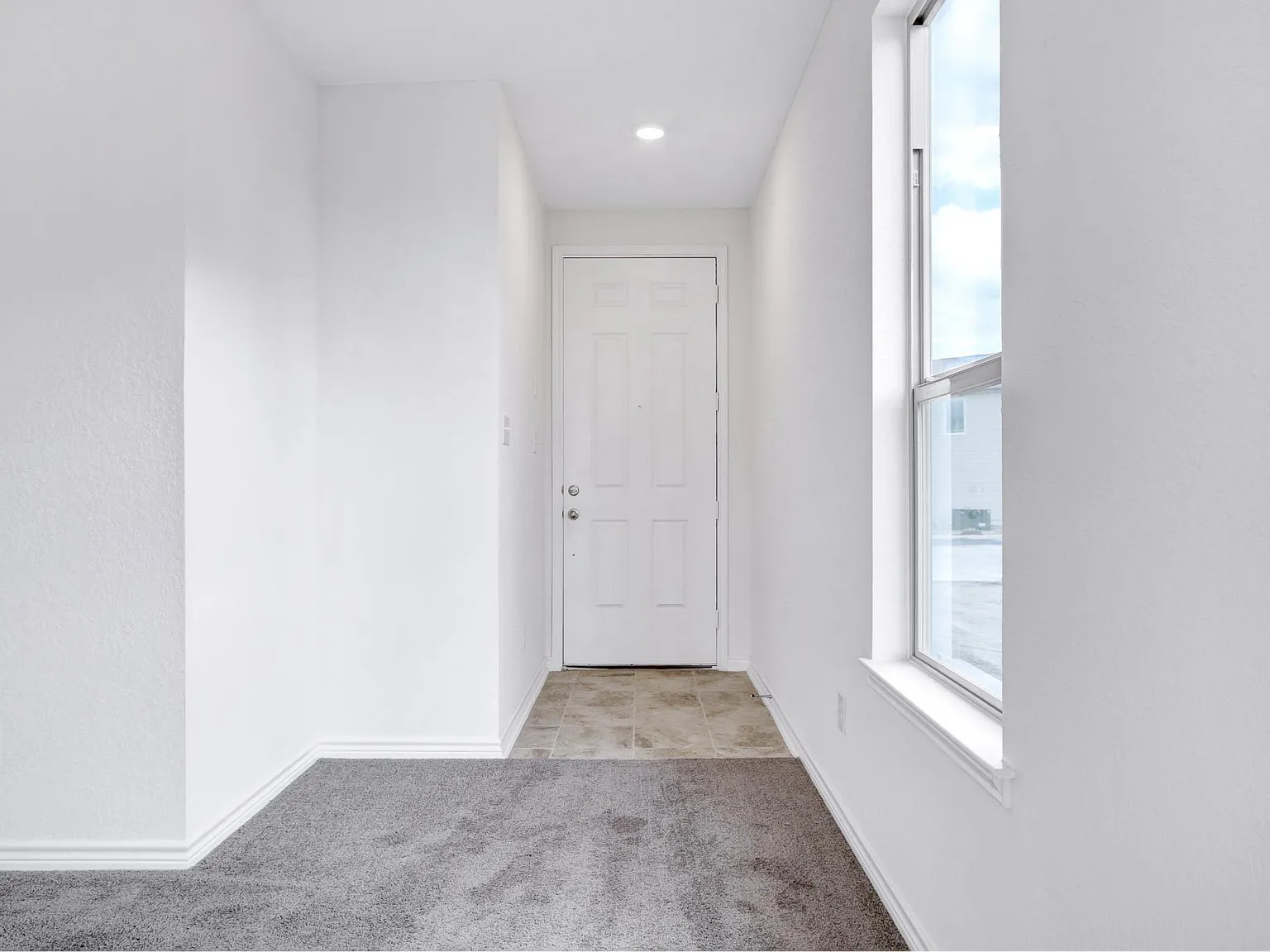 4 bed, 2080 sqft, $2,500 — Photo 3