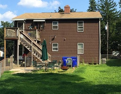2nd image of 128 Roy St