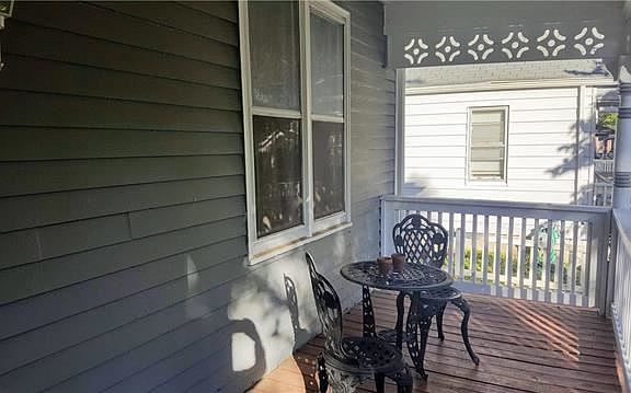 4th image of 816 W White Oak Ave