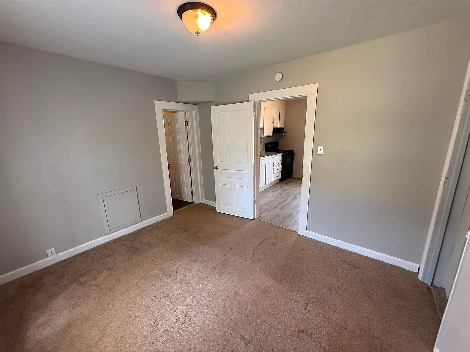 1336 Caldwell St — Photo 4