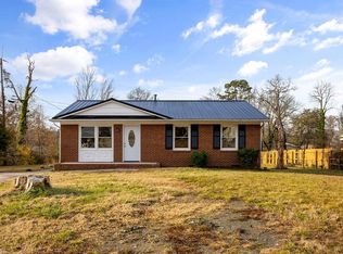 4010 Menfreya Ct, Winston Salem, NC 27106