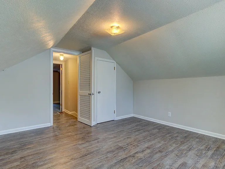 1724 Northgate Rd — Photo 7