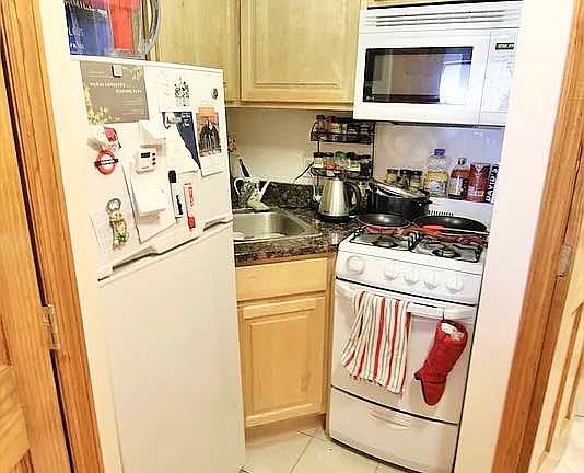 5th image of 109 W 74th St APT Bf