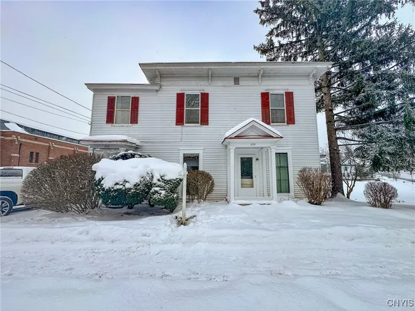 233 Cedar St, Oneida, NY 13421