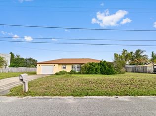 3069 Buccaneer Rd, Lake Worth, FL 33462