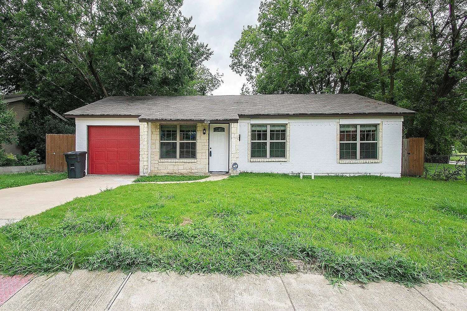 Sam Houston St, Rockwall — Photo 2