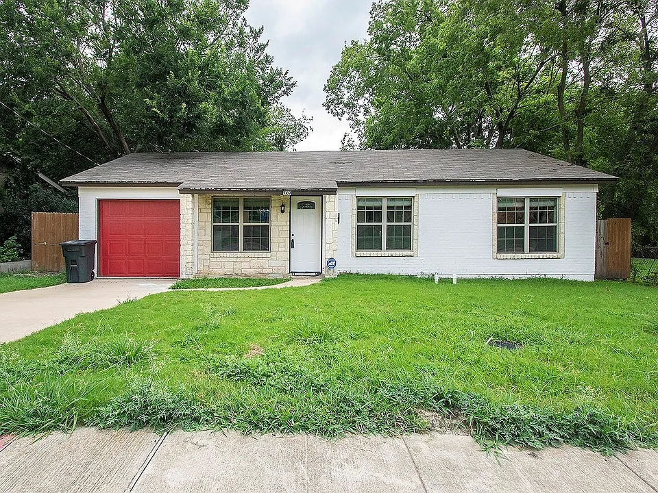 707 Sam Houston St