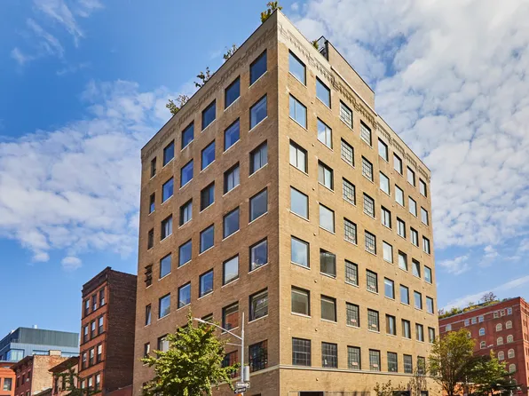 427 Washington Street image 16 of 17