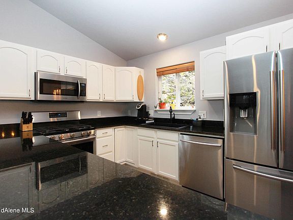 4th image of 2220 E Upper Hayden Lake Rd