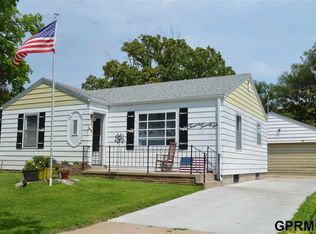 1226 B St, Fairbury, NE 68352