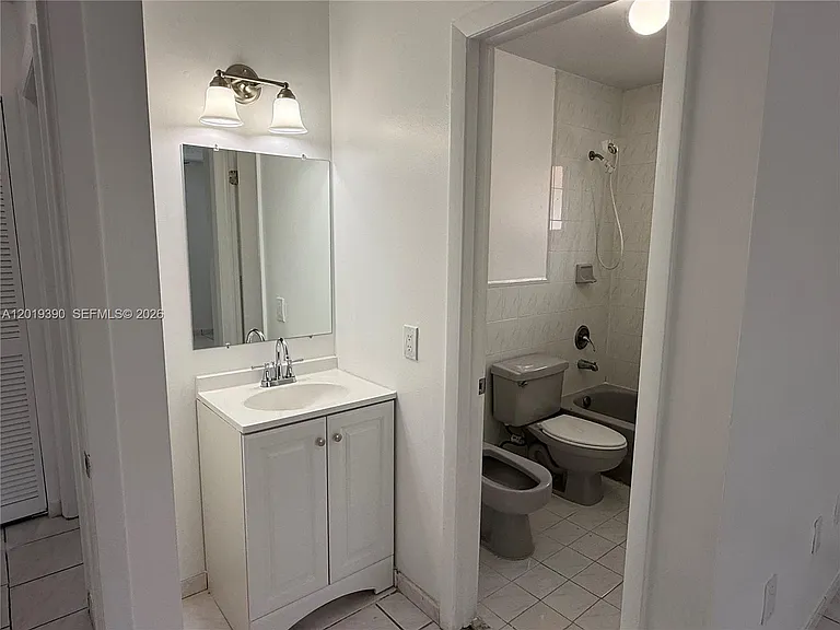10101 W Okeechobee Rd #9202 — Photo 25