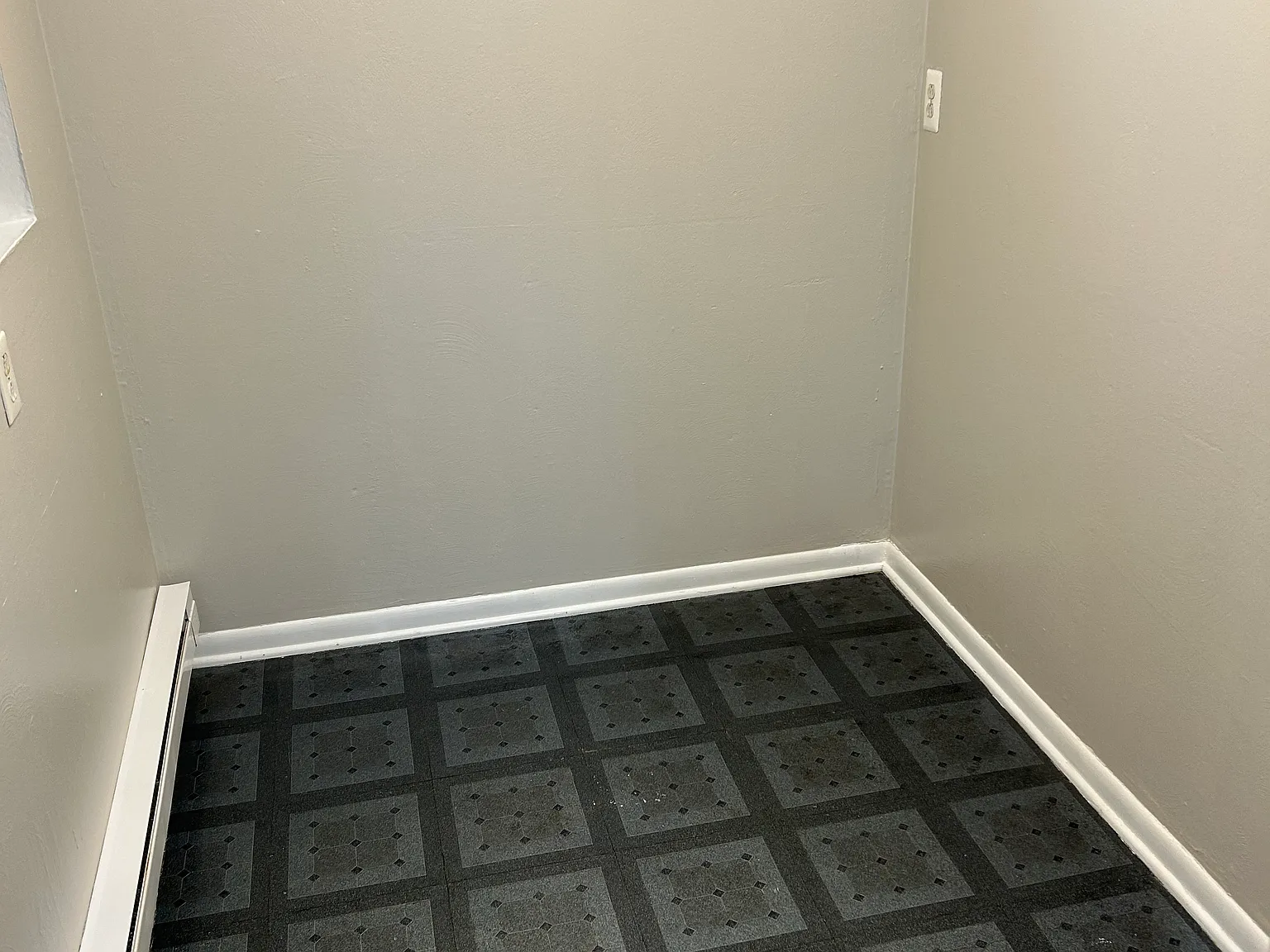 2 bed, 850 sqft, $925 — Photo 2