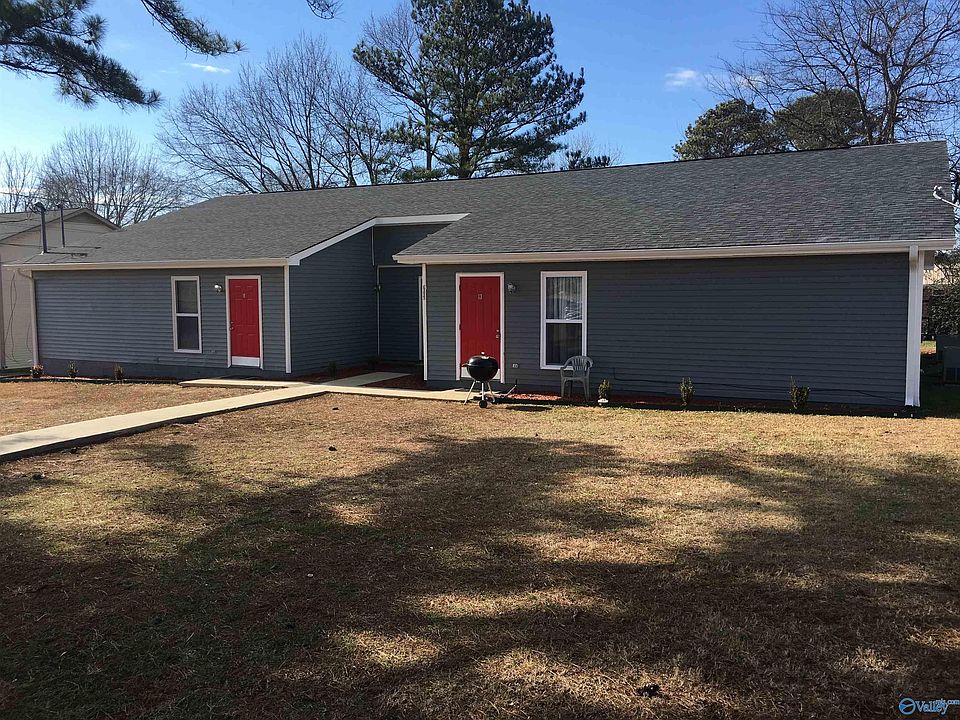 2nd image of 609 Adelle St Sw