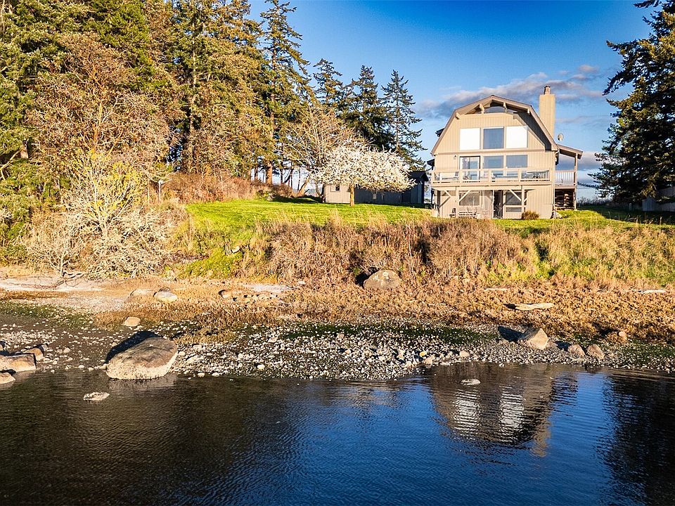 1st image of 239 Shoreland Drive