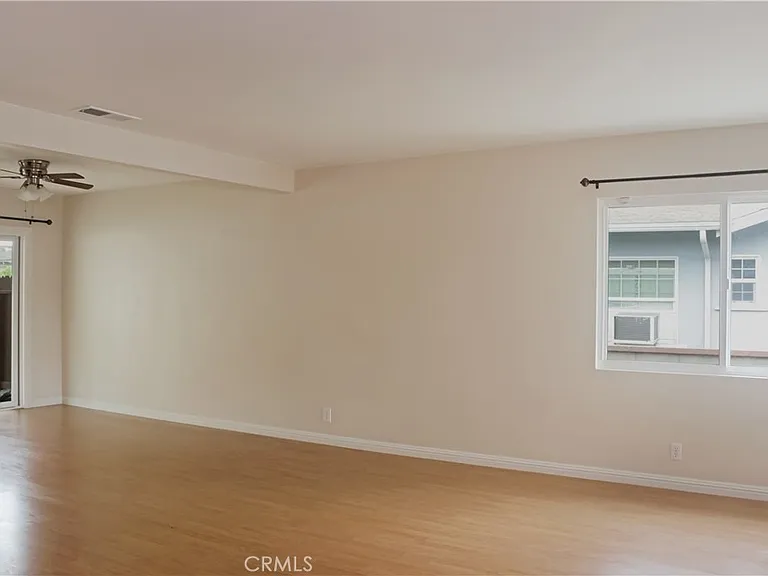 2513 Birch St — Photo 10