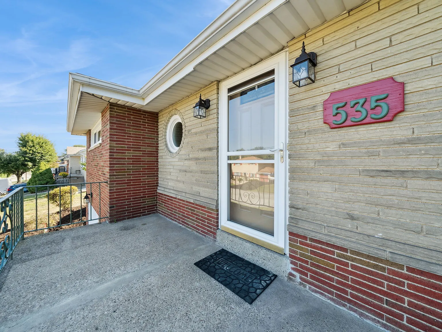 535 Hickory Drive - 1 — Photo 2