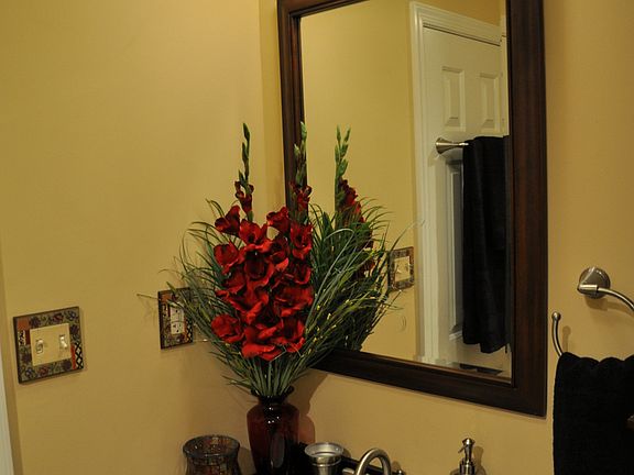 1st floor bathroom 1