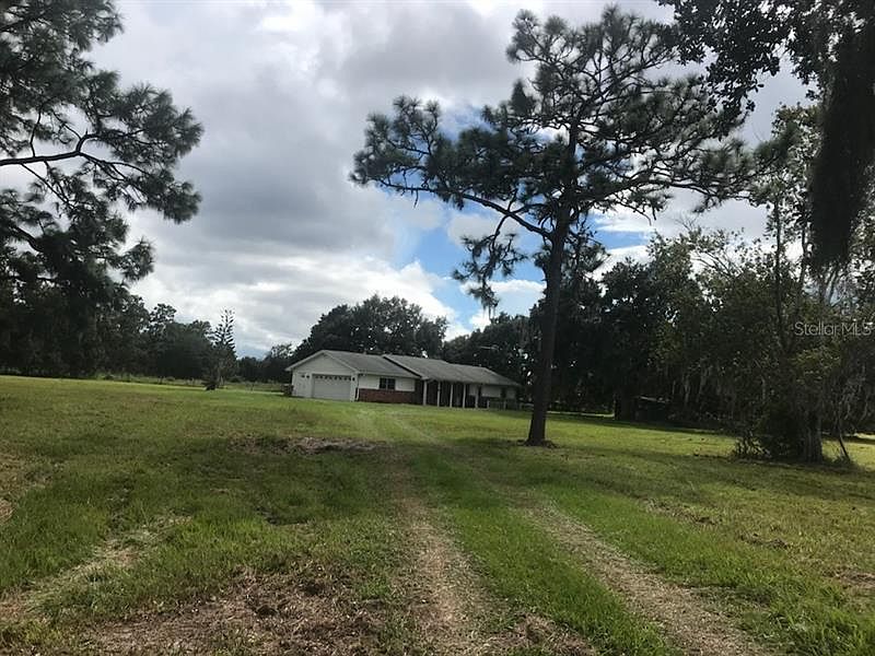 2nd image of 5700 Nova Rd