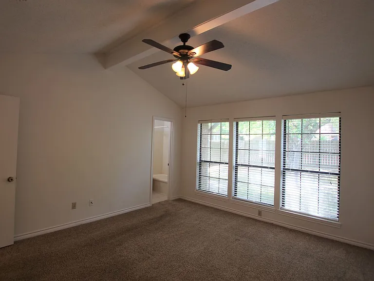 5839 Creekside Cir — Photo 19