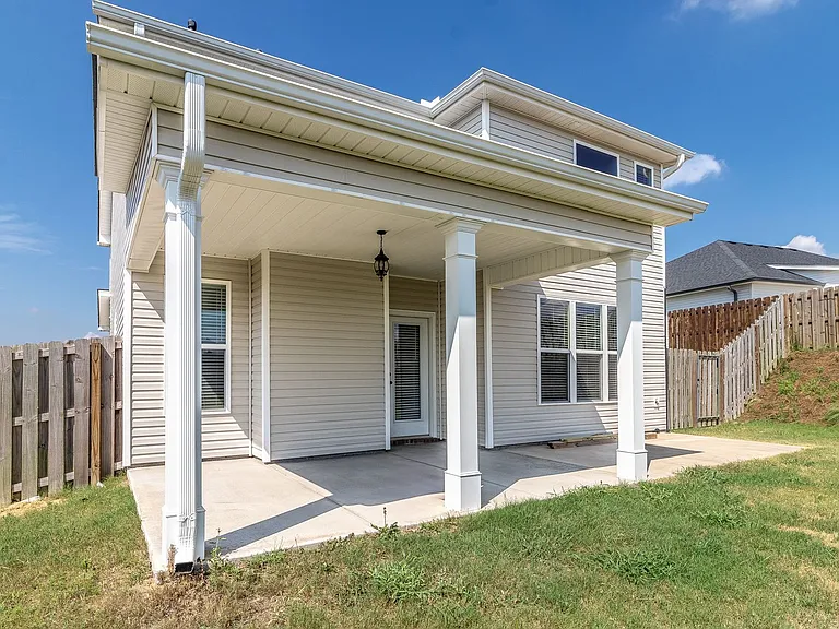 4831 Fairmont Dr — Photo 35