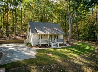 2425 Pilgrim Rd, Cumming, GA 30040