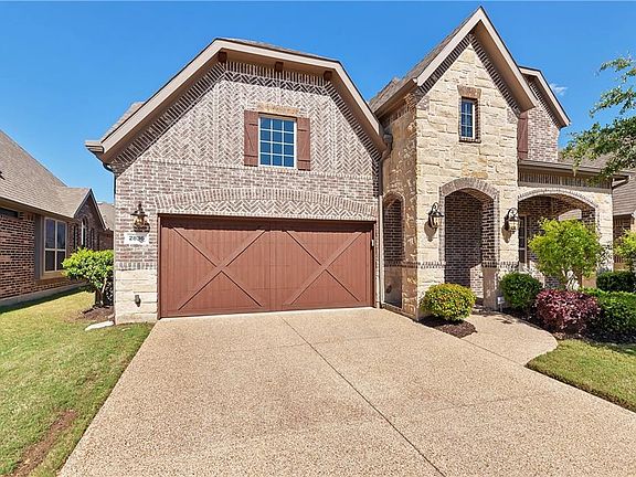 2nd image of 2836 Sherwood Dr
