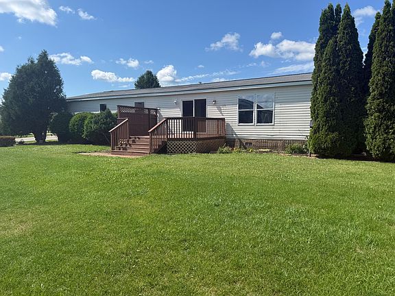 2nd image of 157 Southfork Dr SE