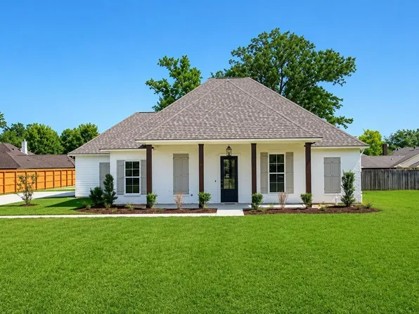 15952 J Baughman Aly, Walker, LA 70785