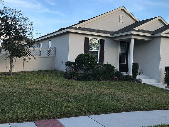 2nd image of 5513 Myrtle Pine Ln