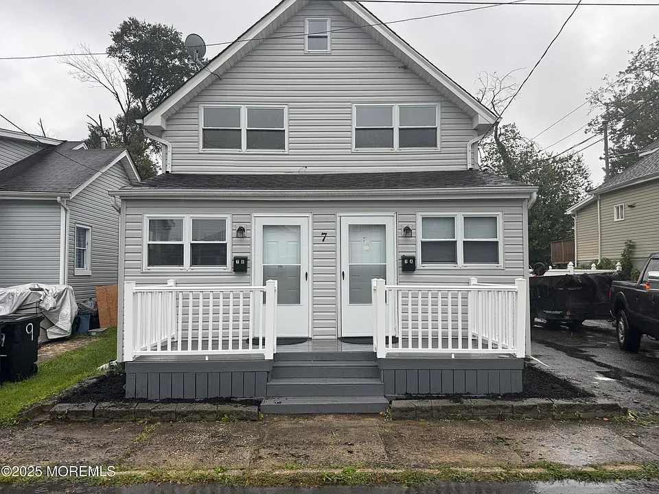 7 Braden Pl #B