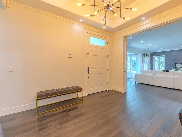 2150 S El Molino Ave — Photo 42