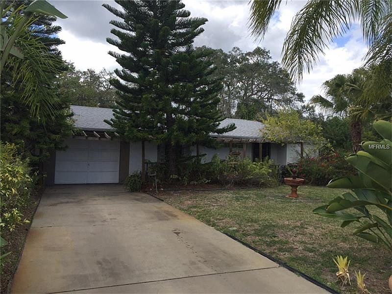 1st image of 322 Ortega Pl
