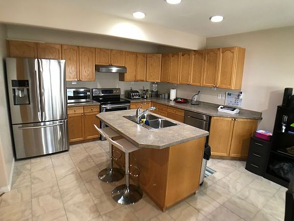 4th image of 97 Wilson Dr #20