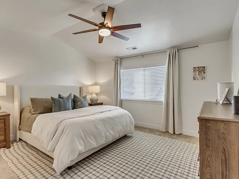 1591 W Quailhill Rd #1 — Photo 10