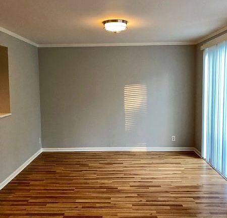 3rd image of 1712 Fell St #3